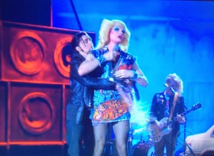 Lena Hall as Yitzhak and Neil Patrick Harris as Hedwig.