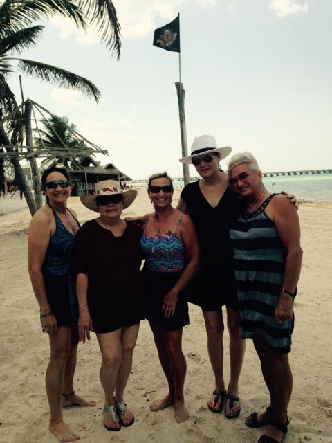 Patti-and-ladies-at-Progreso-beach2